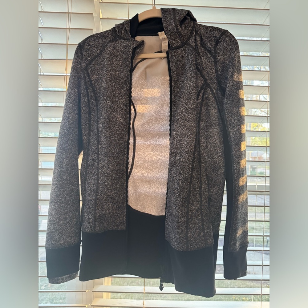 Lululemon ‘Daily Practice’ Jacket | Size 6